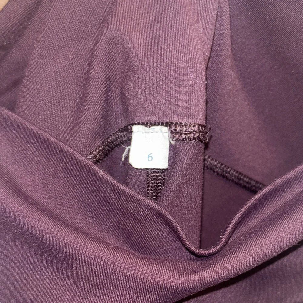 lululemon athletica Women's Leggings in Deep Plum Size 6 - Picture 11 of 13